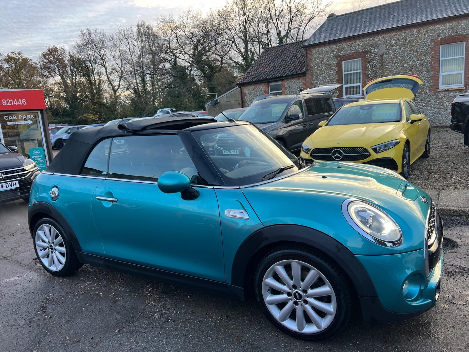Used MINI Convertible 2017 for sale - 76771872: Photo 42
