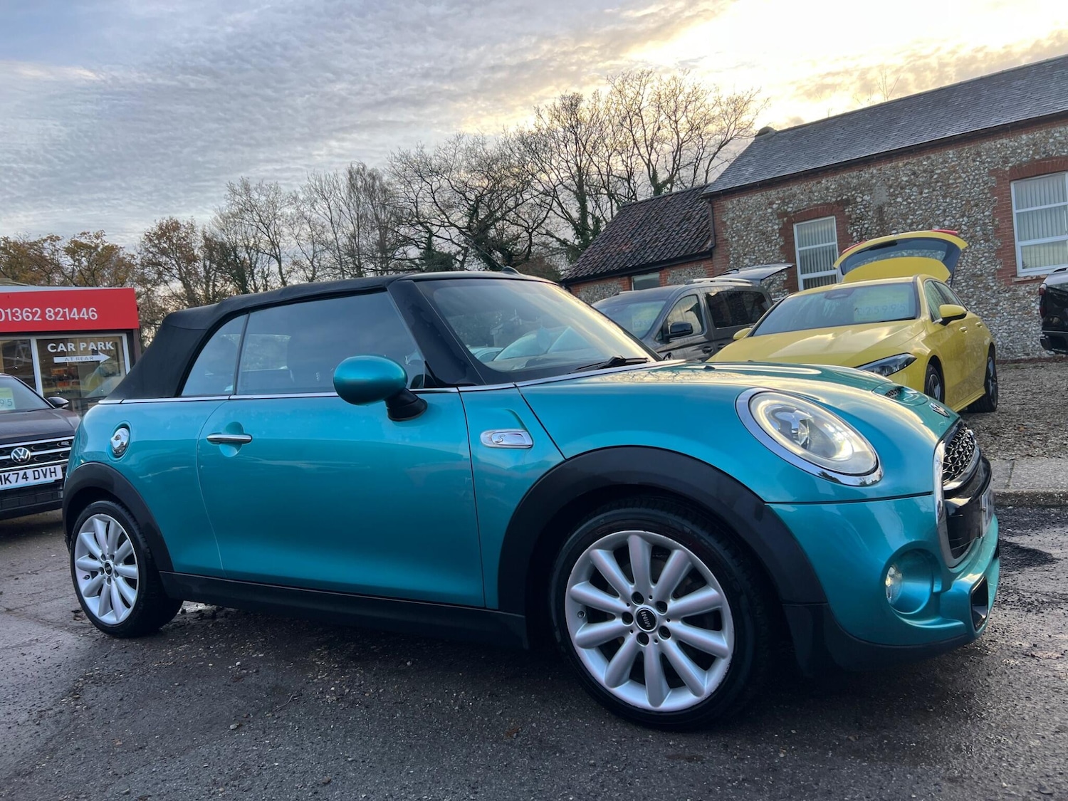 Used MINI Convertible 2017 for sale - 76771872: Photo 77