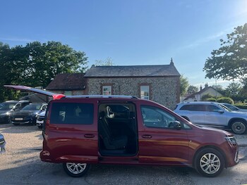 Used Ford Grand Tourneo Connect 2023 for sale - 78855382: Photo