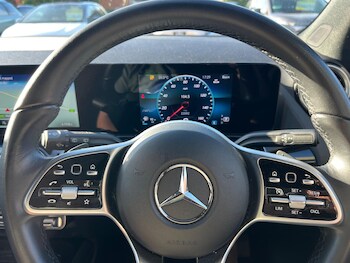 Used Mercedes-Benz GLA 2023 for sale - 75928317: Photo