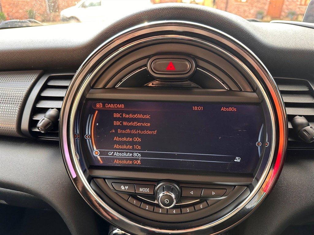 Used MINI Hatch 2014 for sale - 76452438: Photo 32