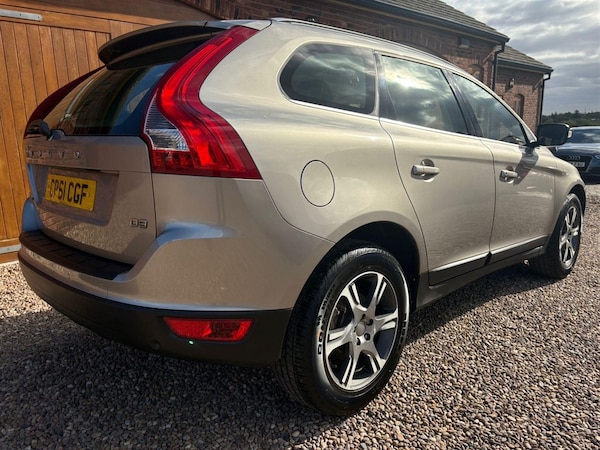 Used Volvo XC60 2011 for sale - 76217343: Photo 10