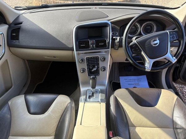 Used Volvo XC60 2011 for sale - 76217343: Photo 11