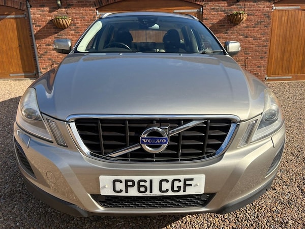 Used Volvo XC60 2011 for sale - 76217343: Photo 2