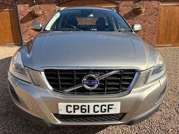 Used Volvo XC60 2011 for sale - 76217343: Photo 2