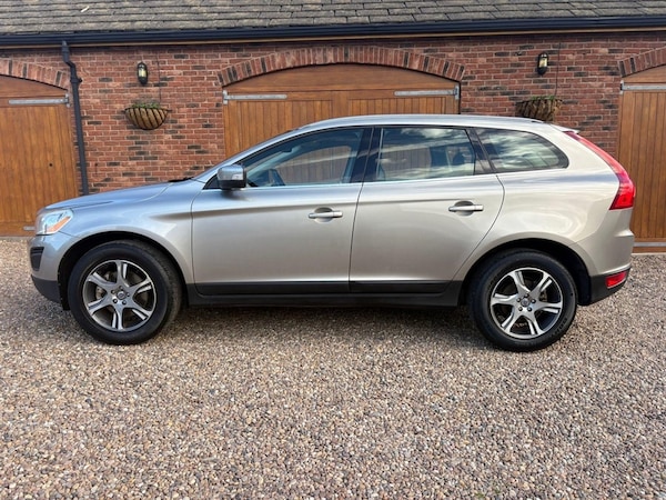 Used Volvo XC60 2011 for sale - 76217343: Photo 7