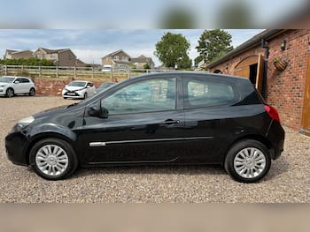 Used Renault Clio 2012 for sale - 79644400: Photo