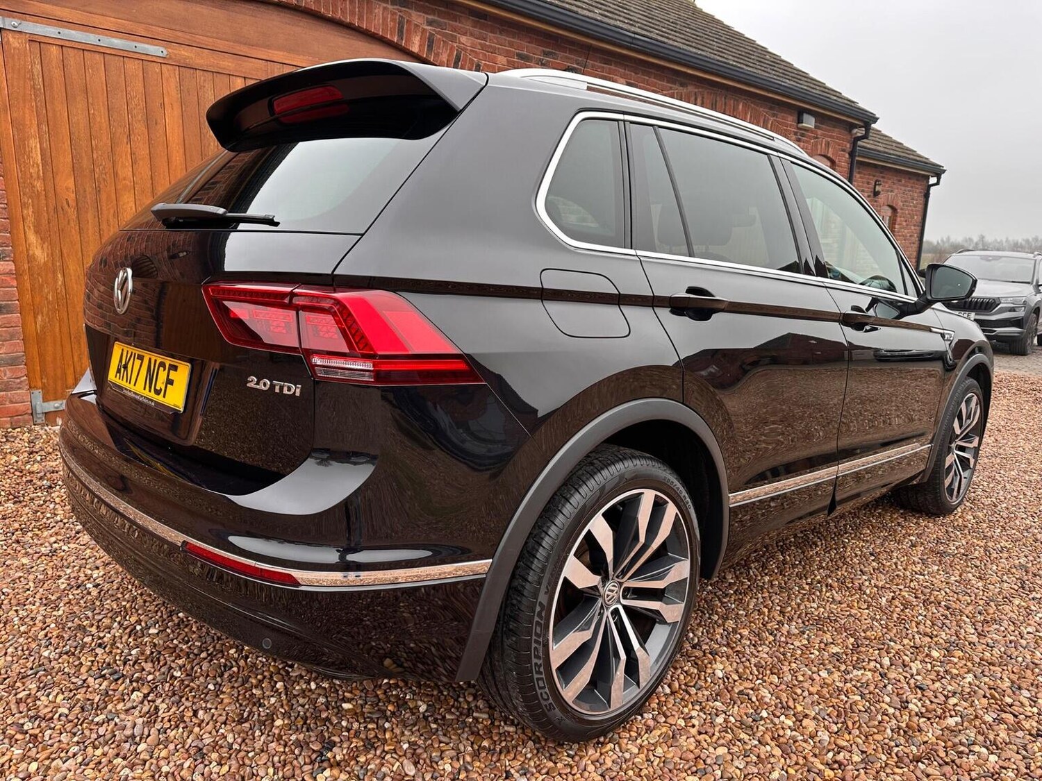 Used Volkswagen Tiguan 2017 for sale - 77638710: Photo 6