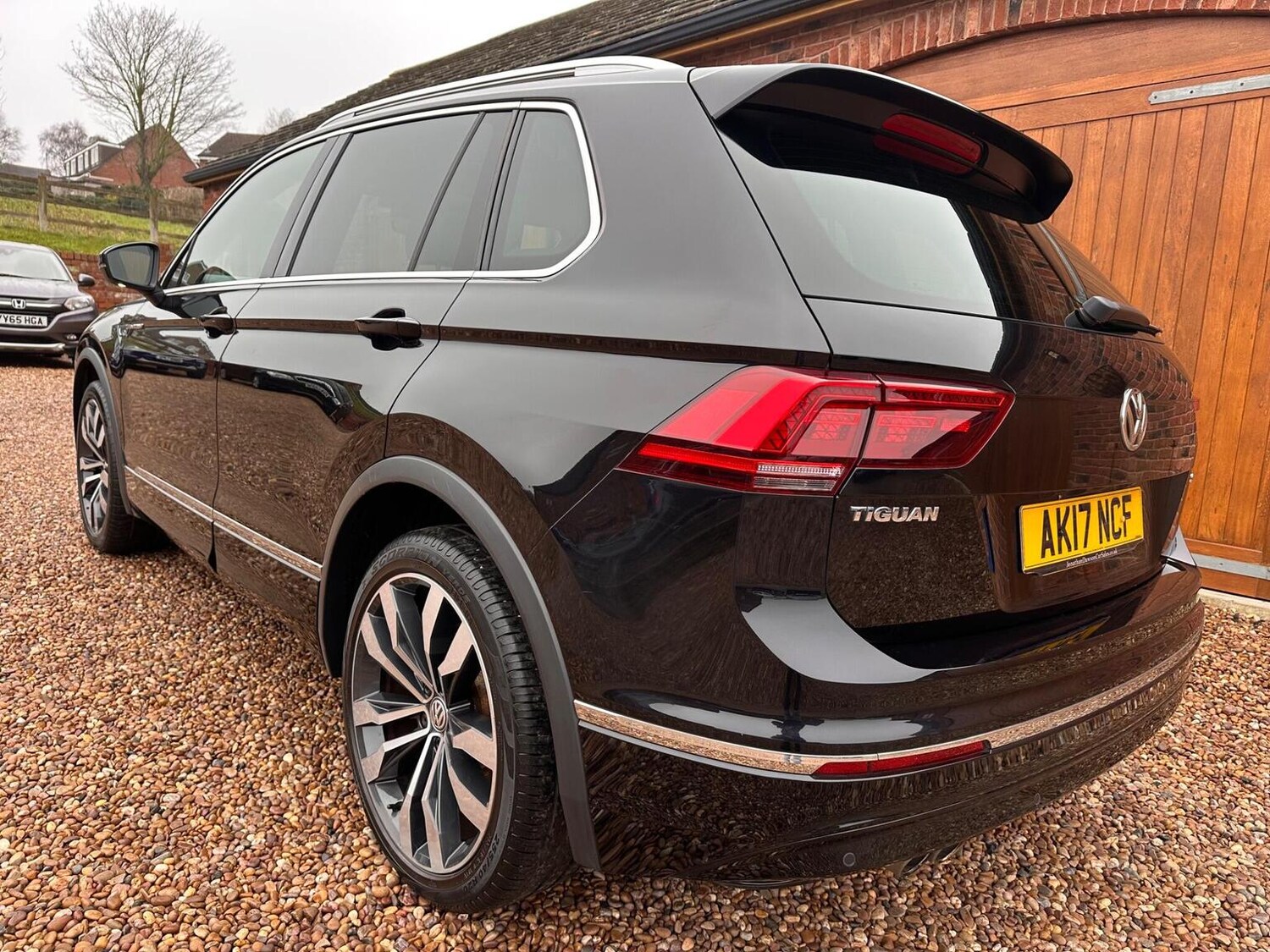 Used Volkswagen Tiguan 2017 for sale - 77638710: Photo 8