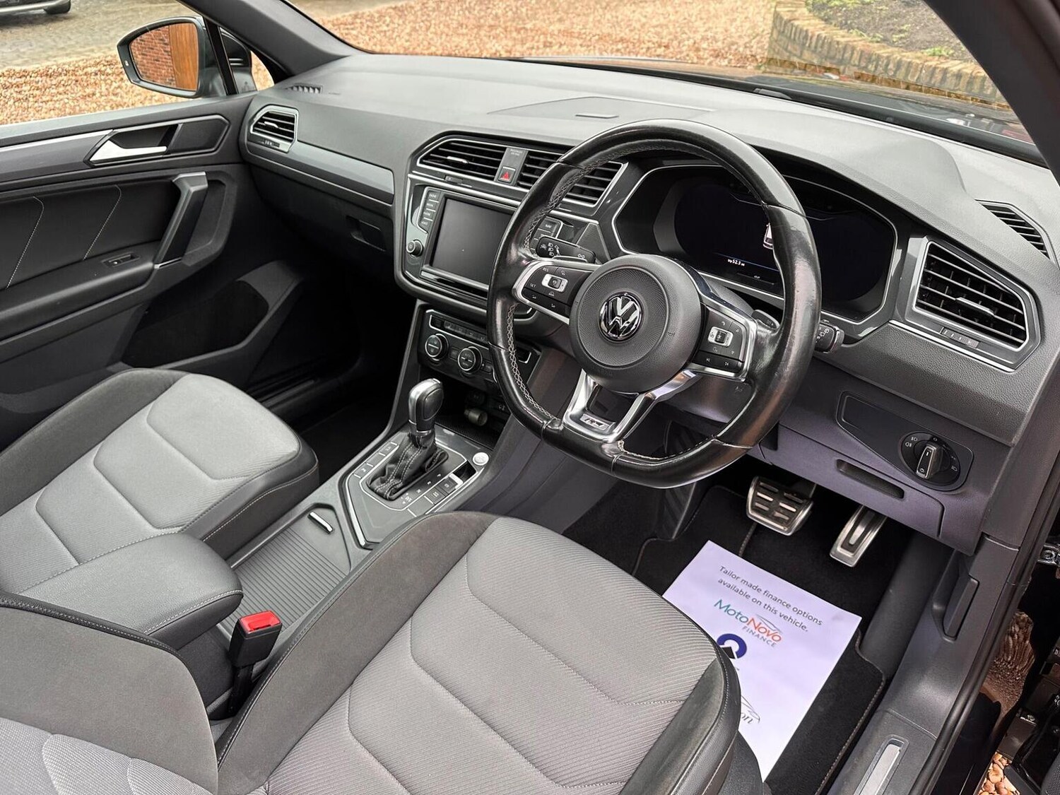 Used Volkswagen Tiguan 2017 for sale - 77638710: Photo 9