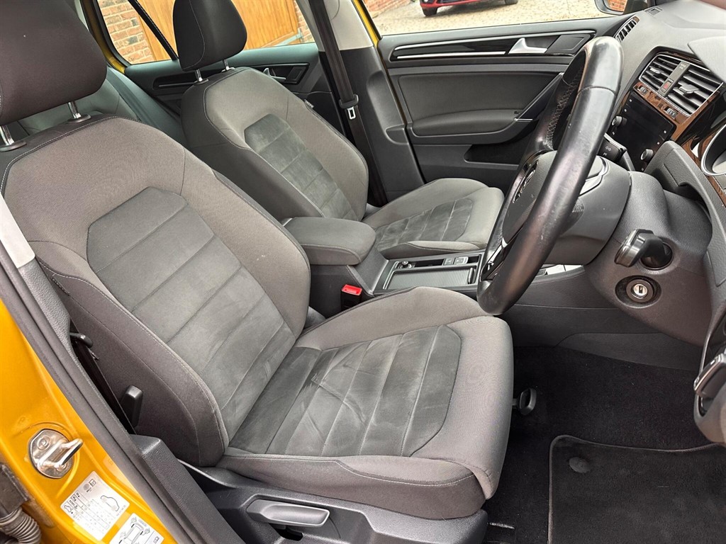 Used Volkswagen Golf 2018 for sale - 76507806: Photo 14