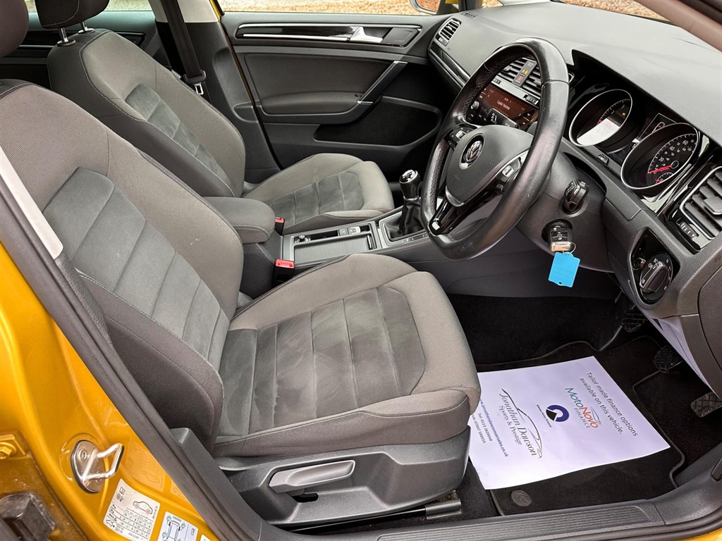 Used Volkswagen Golf 2018 for sale - 76507806: Photo 26