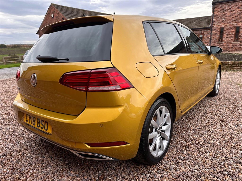 Used Volkswagen Golf 2018 for sale - 76507806: Photo 9