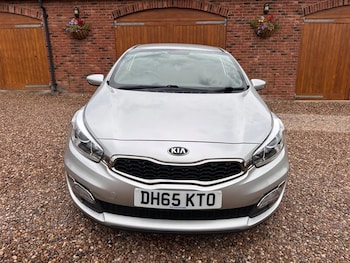 Used Kia Pro Ceed 2016 for sale - 75864853: Photo