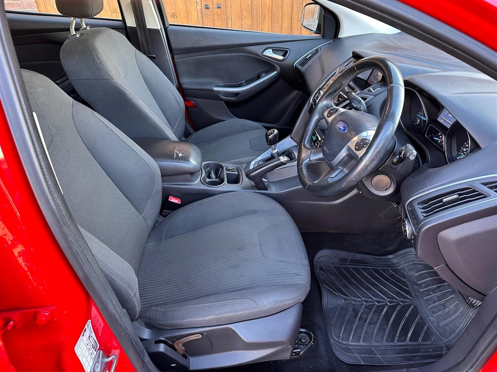 Used Ford Focus 2014 for sale - 76696714: Photo 15