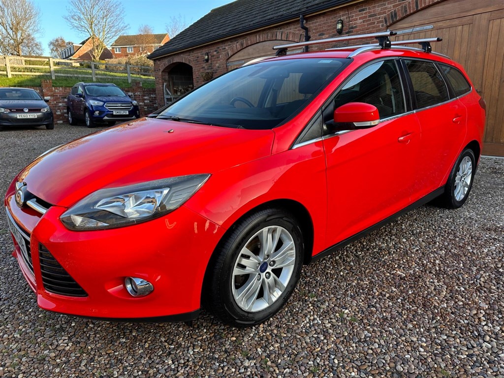 Used Ford Focus 2014 for sale - 76696714: Photo 2