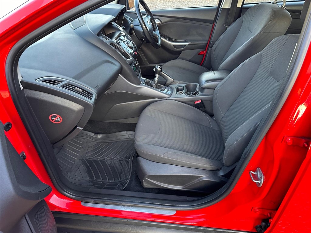 Used Ford Focus 2014 for sale - 76696714: Photo 20