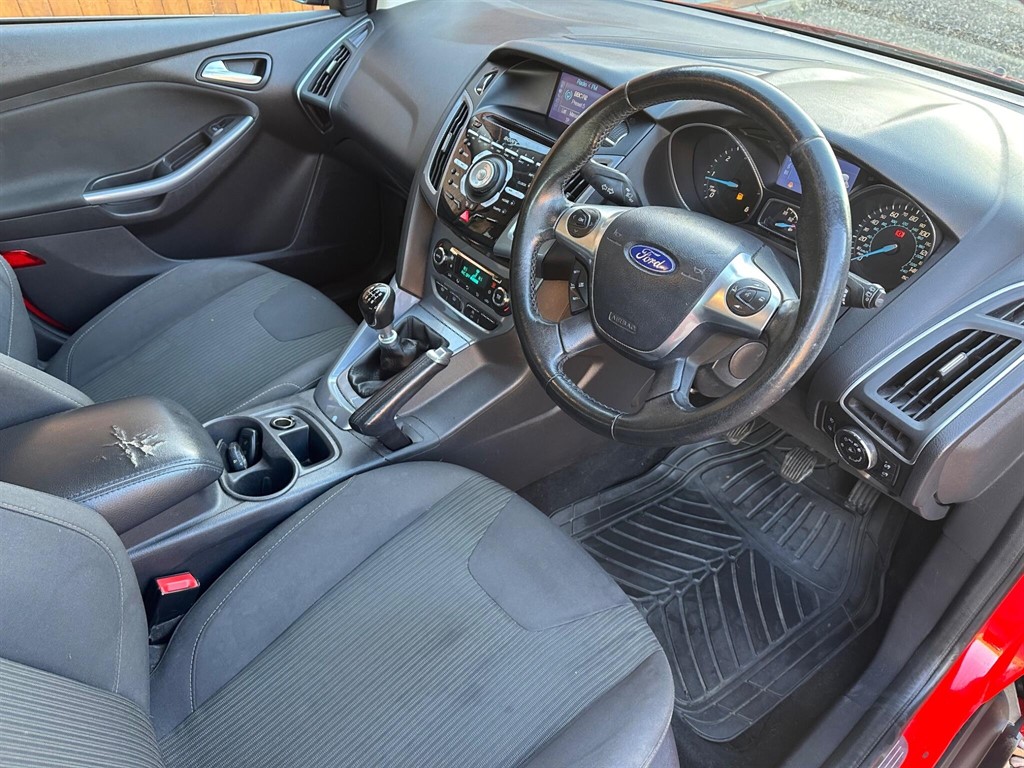 Used Ford Focus 2014 for sale - 76696714: Photo 21