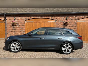 Used SEAT Leon 2022 for sale - 79620529: Photo