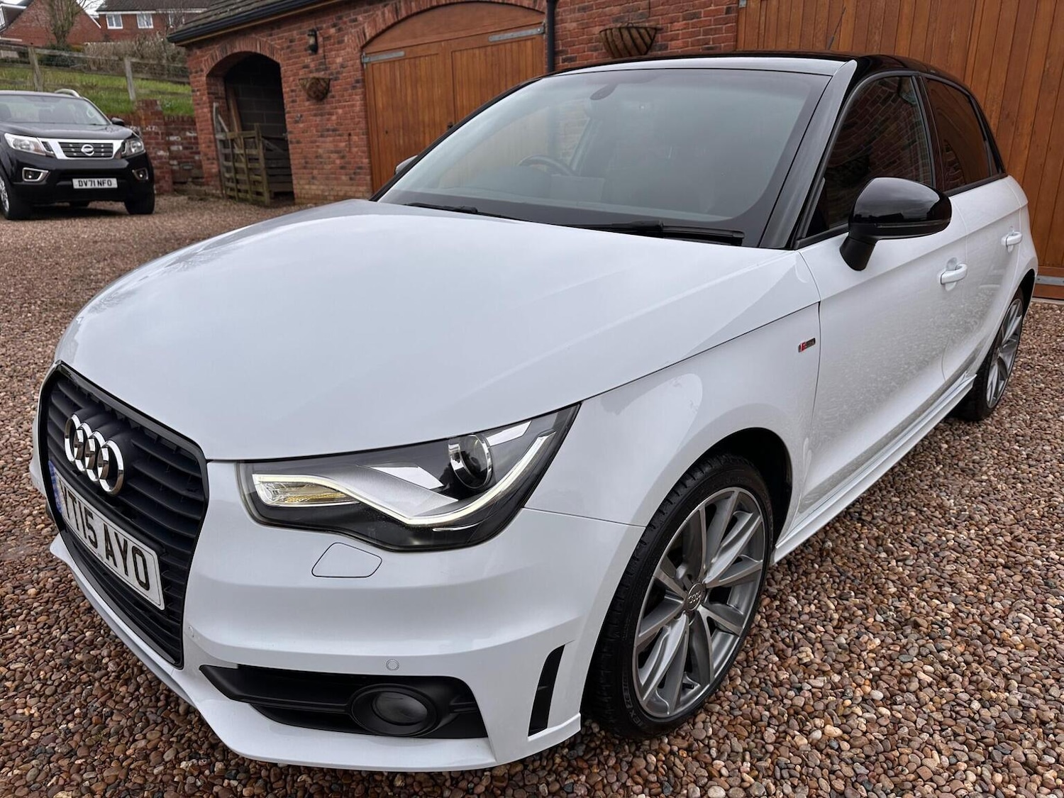 Used Audi A1 2015 for sale - 77781704: Photo 2