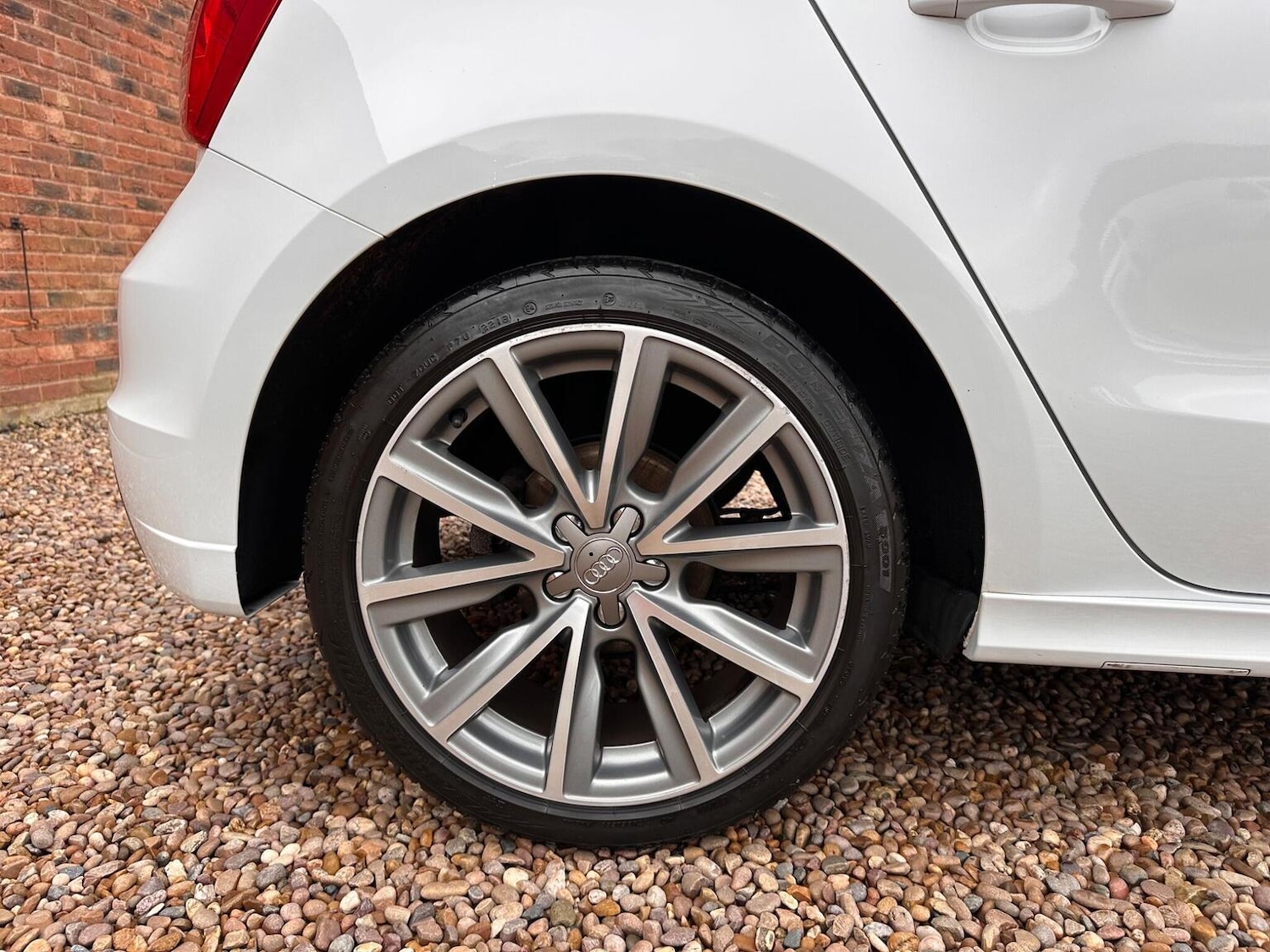 Used Audi A1 2015 for sale - 77781704: Photo 40