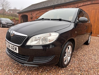 Used Skoda Fabia 2015 for sale - 77389248: Photo