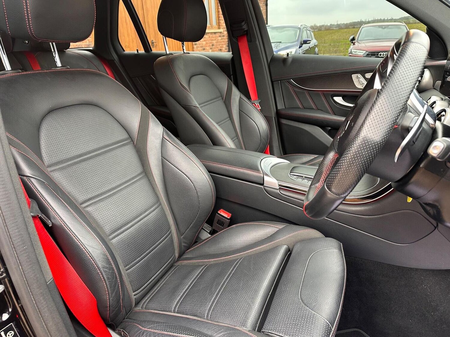 Used Mercedes-Benz GLC 2022 for sale - 77721398: Photo 11