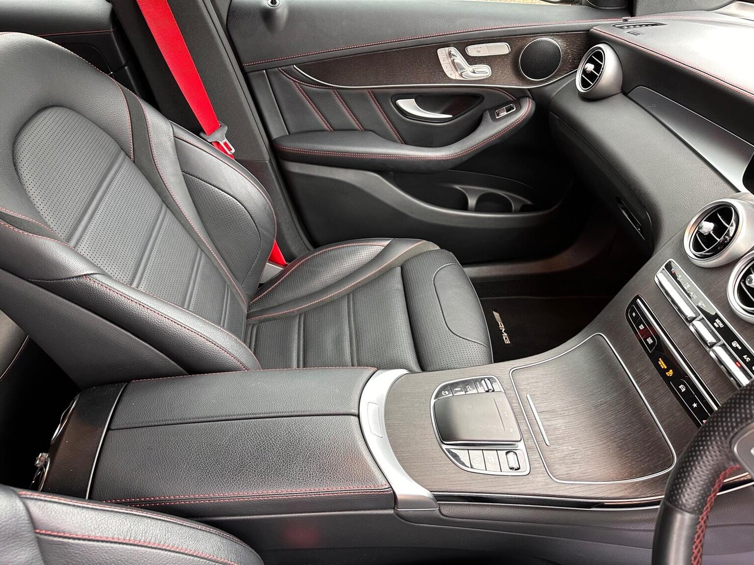 Used Mercedes-Benz GLC 2022 for sale - 77721398: Photo 22