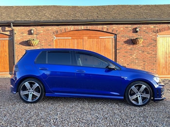Used Volkswagen Golf 2015 for sale - 79379142: Photo