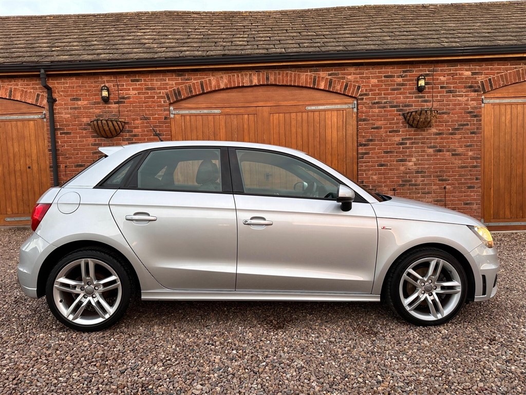 Used Audi A1 2013 for sale - 76709765: Photo 3