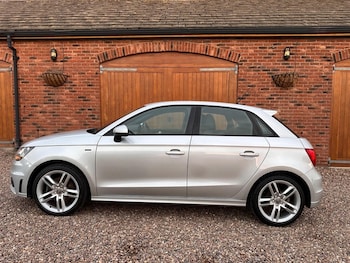Used Audi A1 2013 for sale - 76709765: Photo