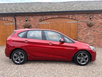 Used BMW 2 Series 2014 for sale - 76168918: Photo