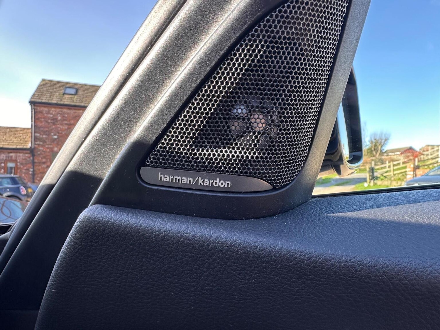 Used BMW 3 Series 2017 for sale - 77638708: Photo 33