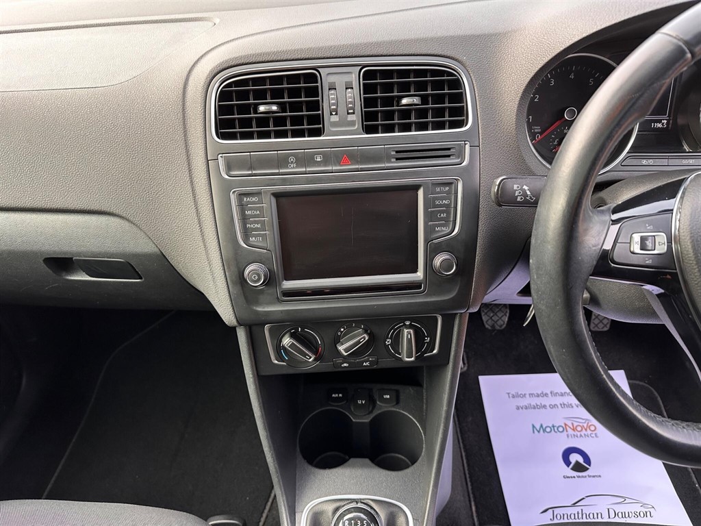 Used Volkswagen Polo 2015 for sale - 77354023: Photo 16