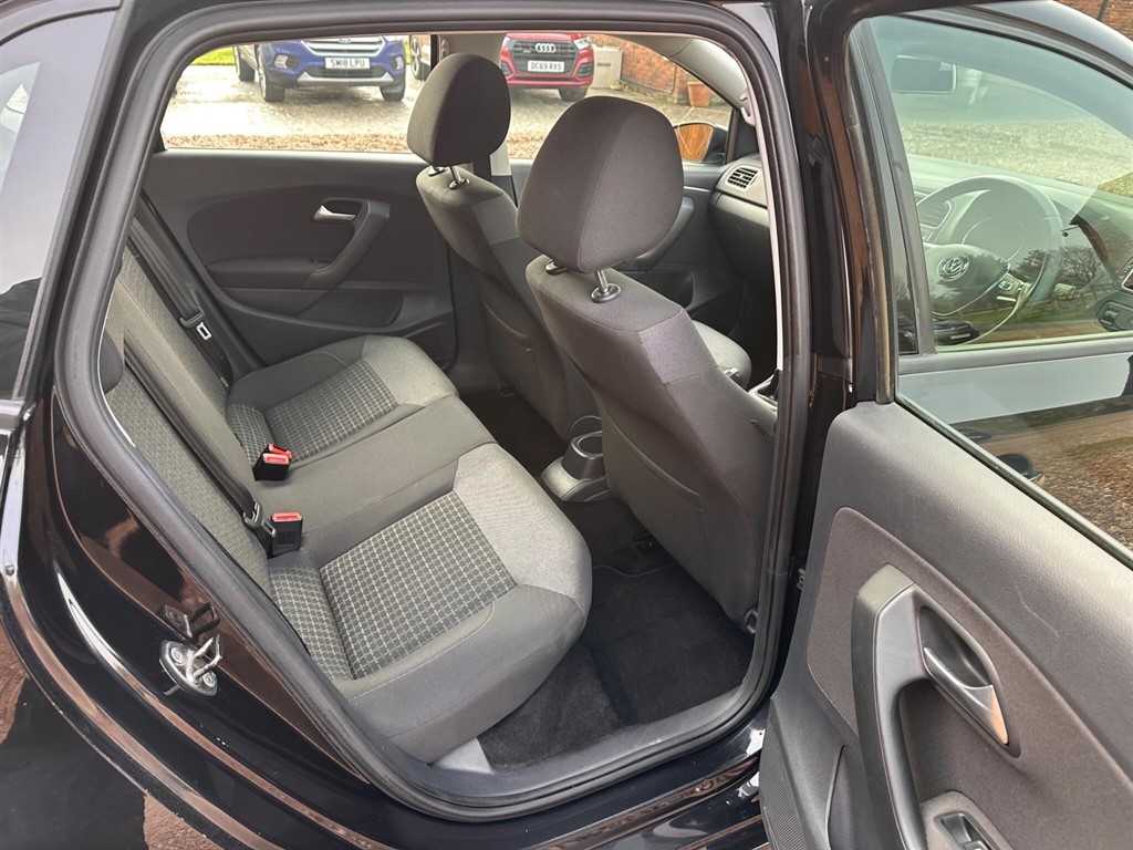 Used Volkswagen Polo 2015 for sale - 77354023: Photo 23