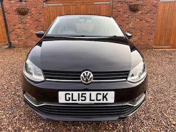 Used Volkswagen Polo 2015 for sale - 77354023: Photo