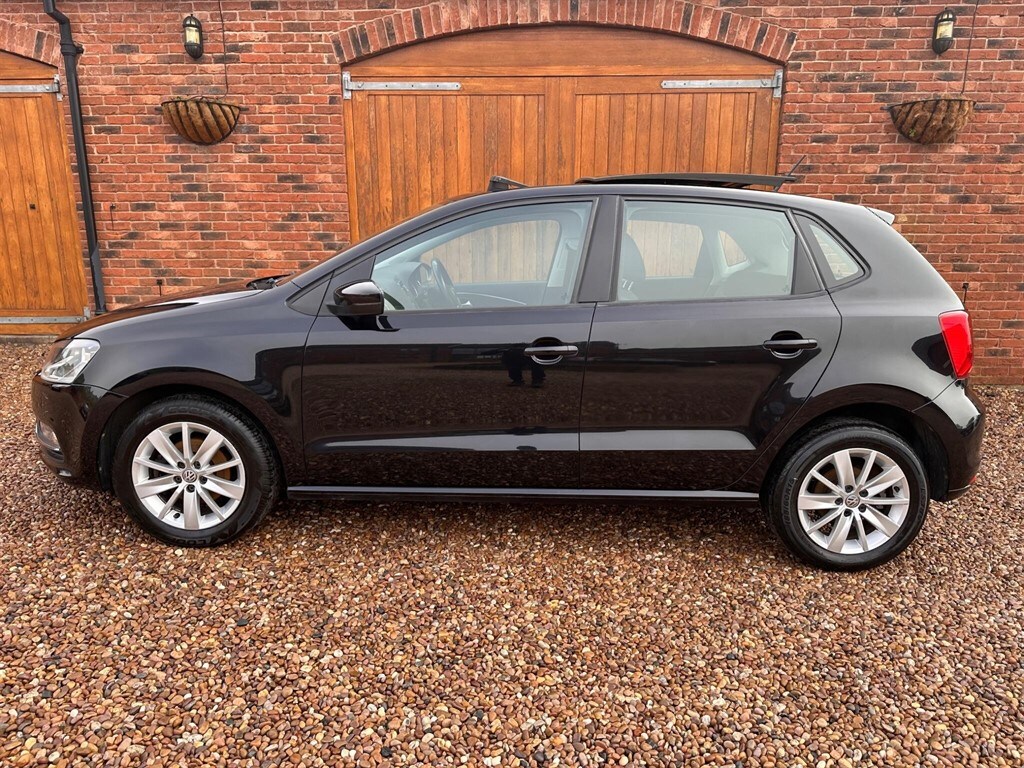 Used Volkswagen Polo 2015 for sale - 77354023: Photo 6