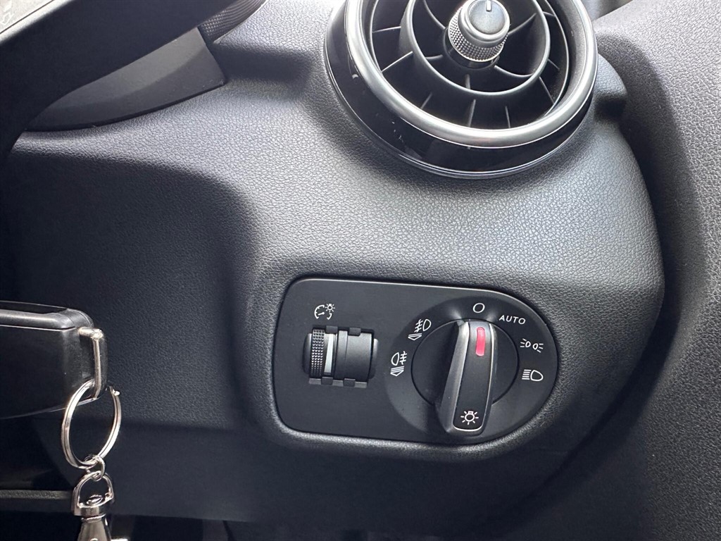 Used Audi A1 2015 for sale - 76861989: Photo 23