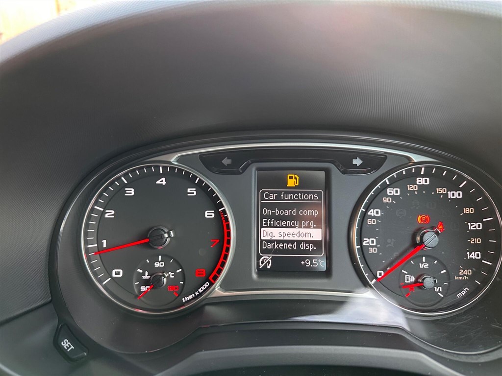 Used Audi A1 2015 for sale - 76861989: Photo 31