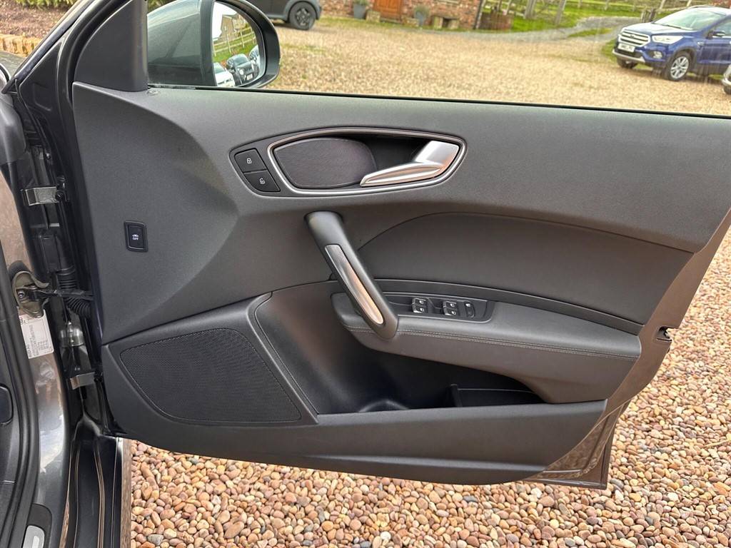 Used Audi A1 2015 for sale - 76861989: Photo 41