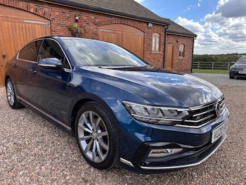 Volkswagen - Passat