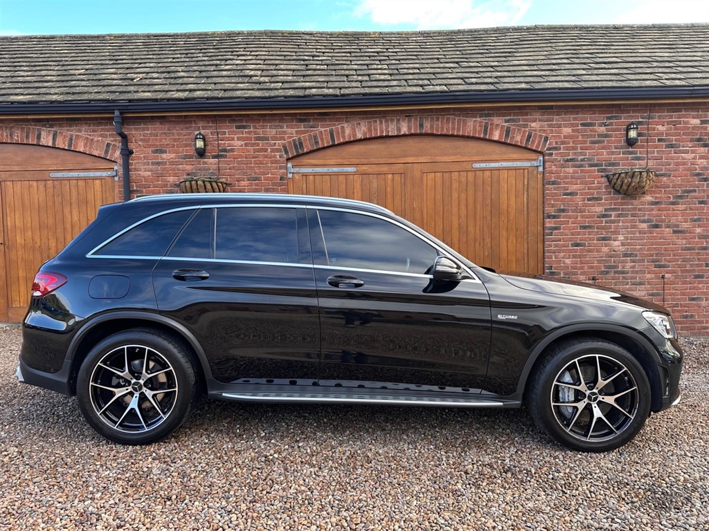 Used Mercedes-Benz GLC 2022 for sale - 76532345: Photo 3