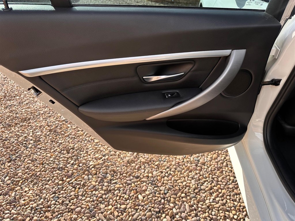 Used BMW 3 Series 2018 for sale - 76191214: Photo 28