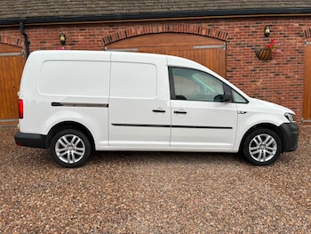 Used Volkswagen Caddy Maxi 2020 for sale - 79551999: Photo