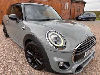 Used MINI Hatch 2019 for sale - 74385687: Photo