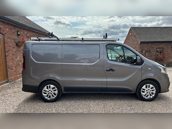 Used Renault Trafic 2017 for sale - 79543768: Photo