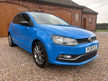 Used Volkswagen Polo 2015 for sale - 75570139: Photo