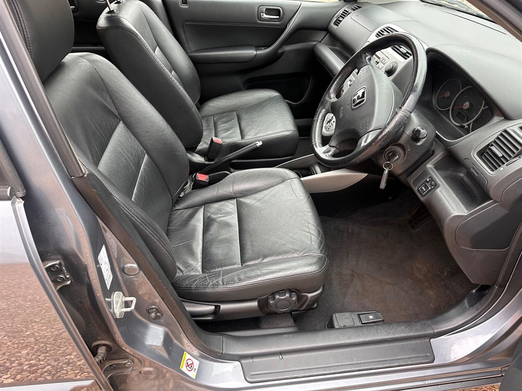 Used Honda Civic 2004 for sale - 76476283: Photo 10