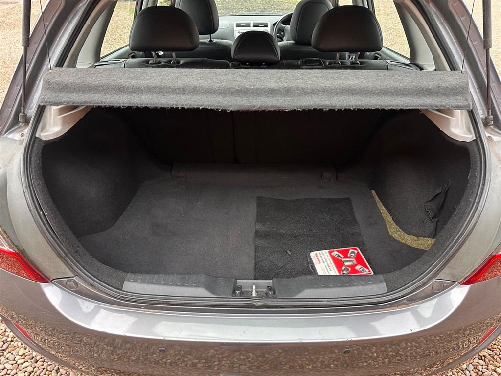 Used Honda Civic 2004 for sale - 76476283: Photo 13