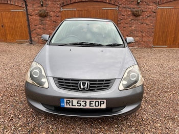 Used Honda Civic 2004 for sale - 76476283: Photo